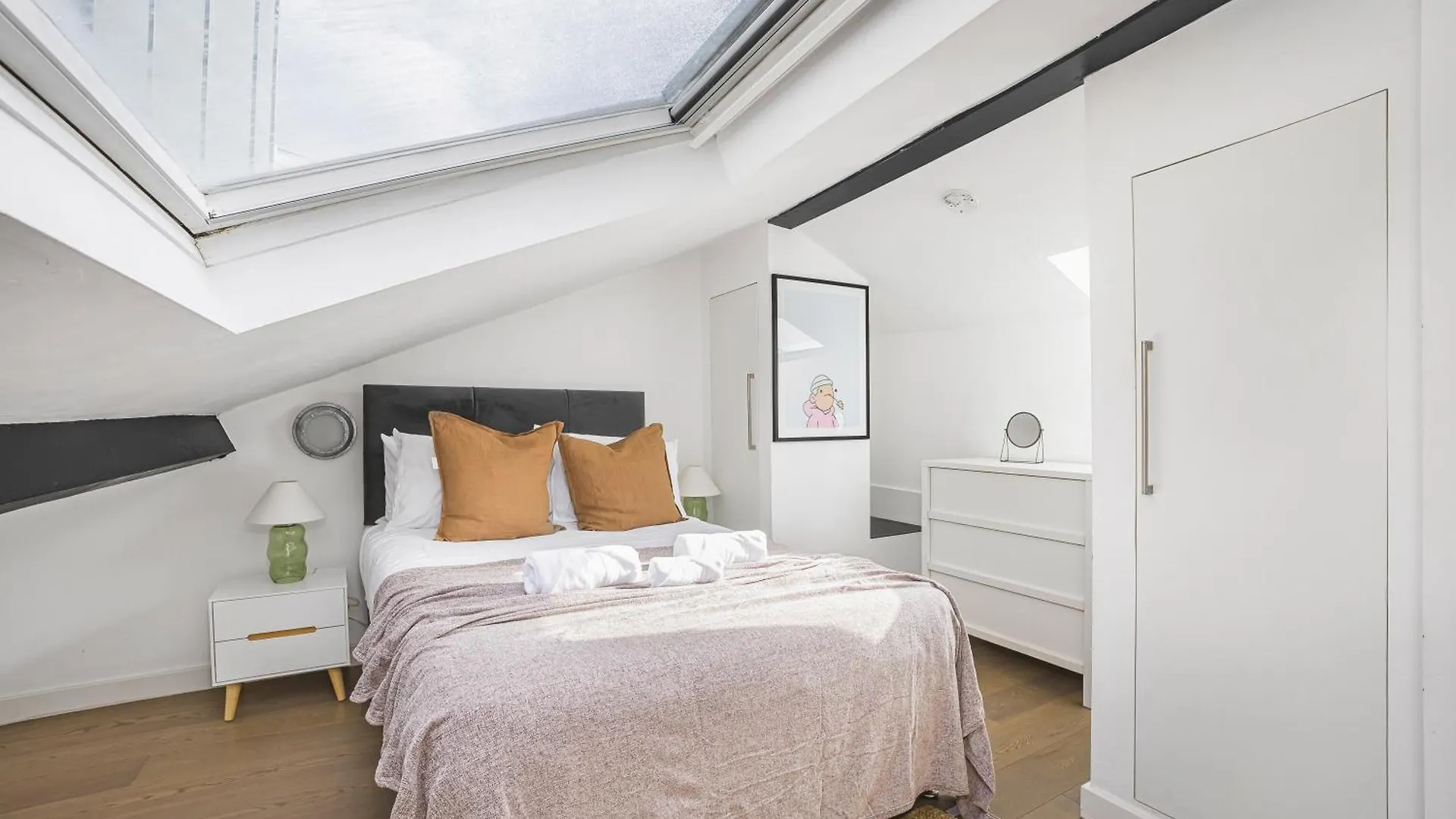 Great Eastern 3 By Artsy Apartment London