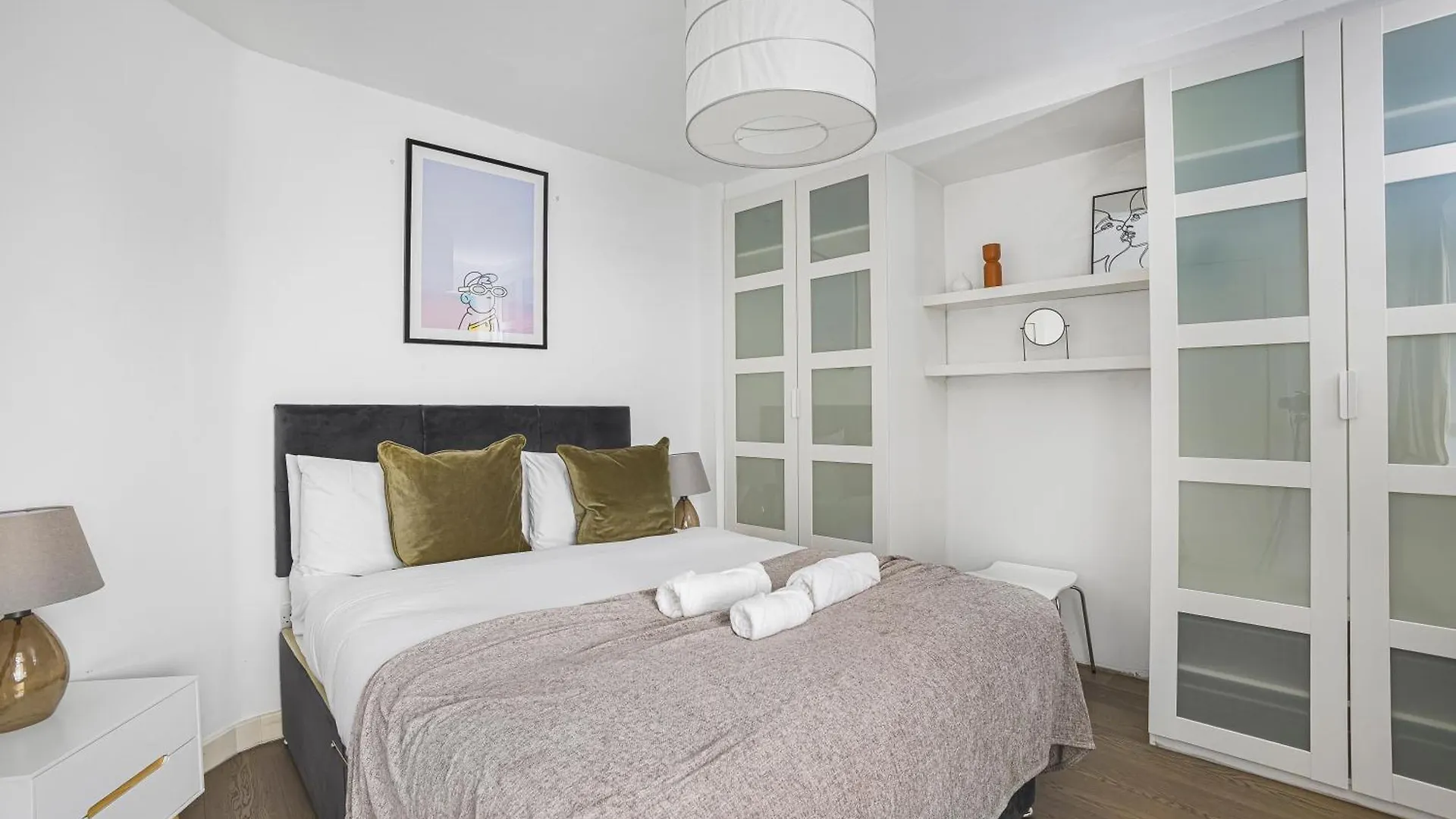 Great Eastern 3 By Artsy Apartment London