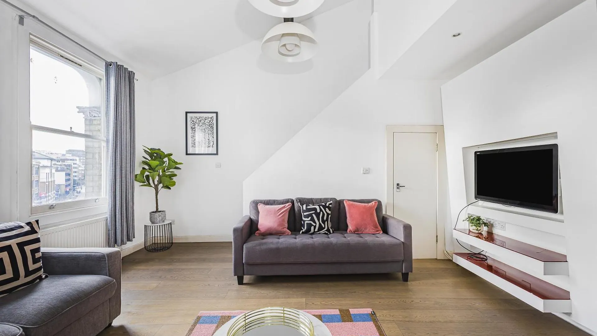 Great Eastern 3 By Artsy Apartment London